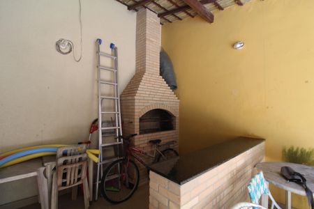 Casa de condomínio à venda com 105m², 3 quartos e 1 vagaÁrea comum - Churrasqueira