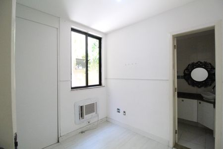 Casa de condomínio à venda com 105m², 3 quartos e 1 vagaSuíte 2