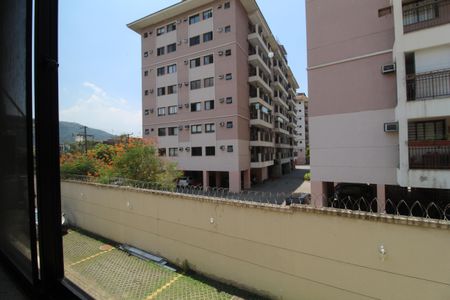 Casa de condomínio à venda com 105m², 3 quartos e 1 vagaSuíte 1 - Vista