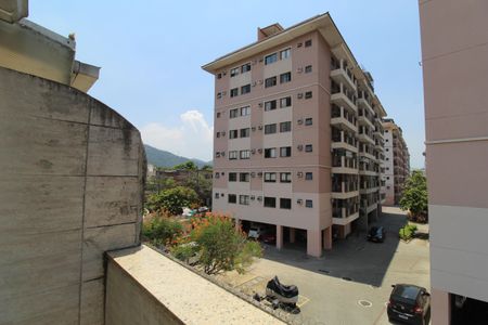 Casa de condomínio à venda com 105m², 3 quartos e 1 vagaTerraço - Vista