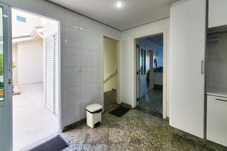 Casa à venda com 447m², 4 quartos e 4 vagas Casa à venda com 447m², 4 quartos e 4 vagasÁrea de Serviço