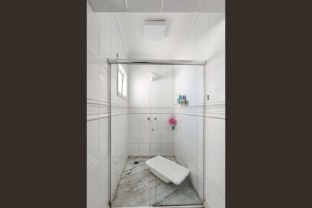 Casa à venda com 447m², 4 quartos e 4 vagas Casa à venda com 447m², 4 quartos e 4 vagasBanheiro