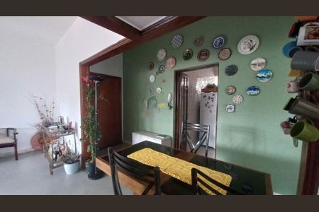 Apartamento à venda com 103m², 2 quartos e sem vaga