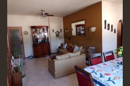 Apartamento à venda com 105m², 2 quartos e 1 vaga