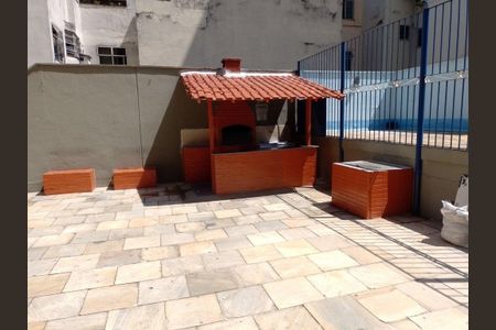 Apartamento à venda com 105m², 2 quartos e 1 vaga