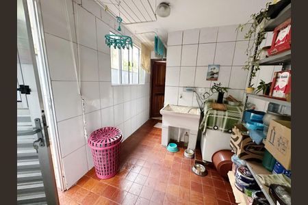 Casa à venda com 149m², 3 quartos e 1 vaga Casa à venda com 149m², 3 quartos e 1 vagaLavanderia