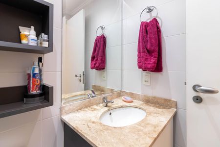 Apartamento à venda com 63m², 2 quartos e 2 vagasBanheiro 2