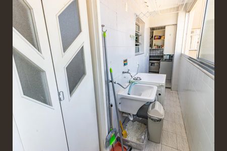 Apartamento à venda com 75m², 3 quartos e sem vagaÁrea de Serviço