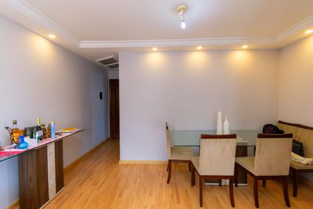 Apartamento à venda com 64m², 3 quartos e 1 vagaSala