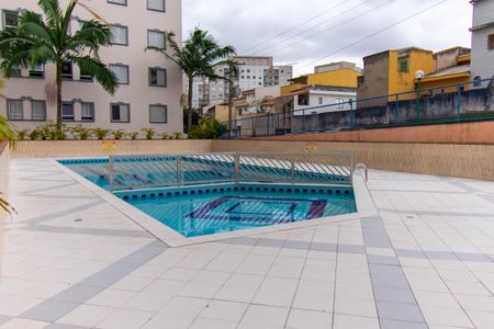 Apartamento à venda com 64m², 3 quartos e 1 vagaÁrea comum - Piscina