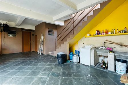 Casa à venda com 280m², 7 quartos e 5 vagas Casa à venda com 280m², 7 quartos e 5 vagasÁrea de Serviço - Casa 2