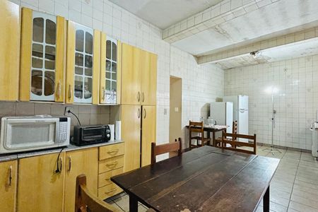 Casa à venda com 280m², 7 quartos e 5 vagas Casa à venda com 280m², 7 quartos e 5 vagasCozinha - Casa 2