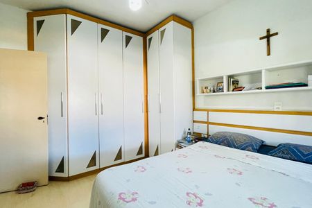 Casa à venda com 280m², 7 quartos e 5 vagas Casa à venda com 280m², 7 quartos e 5 vagasQuarto 5 - Casa 2