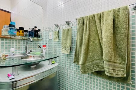 Casa à venda com 280m², 7 quartos e 5 vagas Casa à venda com 280m², 7 quartos e 5 vagasBanheiro 1 - Casa 1