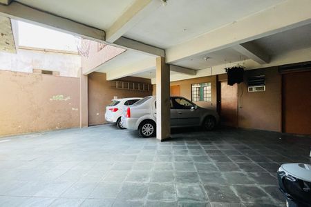 Casa à venda com 280m², 7 quartos e 5 vagas Casa à venda com 280m², 7 quartos e 5 vagasÁrea de Serviço - Casa 2