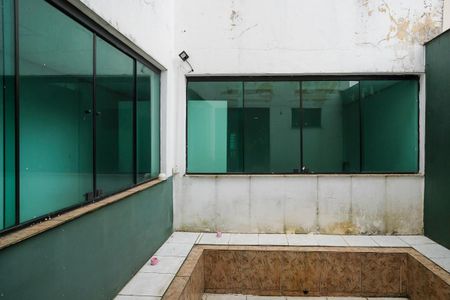 Casa à venda com 360m², 4 quartos e 6 vagasVaranda