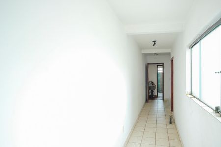 Casa à venda com 360m², 4 quartos e 6 vagasCorredor