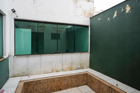 Casa à venda com 360m², 4 quartos e 6 vagasVaranda