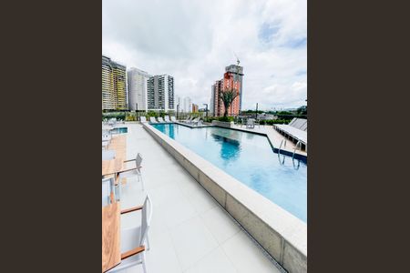 Apartamento à venda com 73m², 2 quartos e 1 vaga Apartamento à venda com 73m², 2 quartos e 1 vagaÁrea comum - Piscina