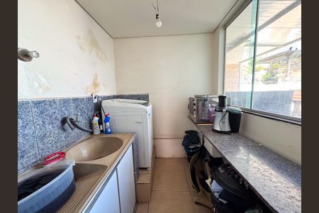 Casa à venda com 283m², 3 quartos e 2 vagasÁrea de Serviço