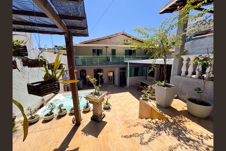 Casa à venda com 283m², 3 quartos e 2 vagasÁrea Externa