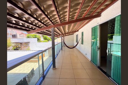 Casa à venda com 283m², 3 quartos e 2 vagasÁrea Externa