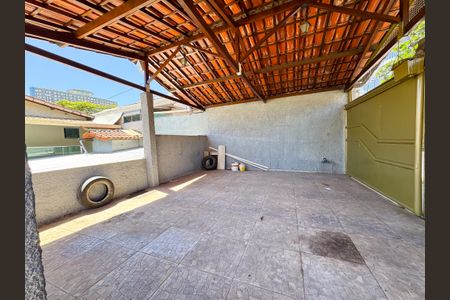 Casa à venda com 283m², 3 quartos e 2 vagasÁrea Externa