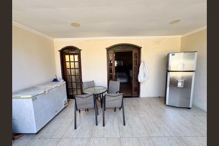 Casa à venda com 283m², 3 quartos e 2 vagasÁrea Externa