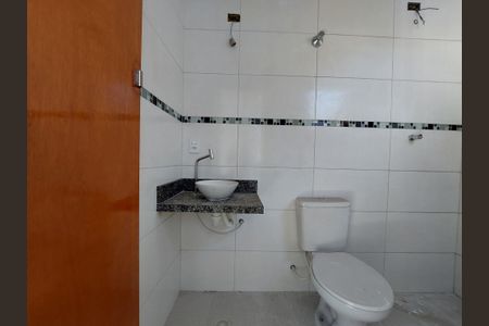 Casa à venda com 86m², 2 quartos e 2 vagas Casa à venda com 86m², 2 quartos e 2 vagasBanheiro 2