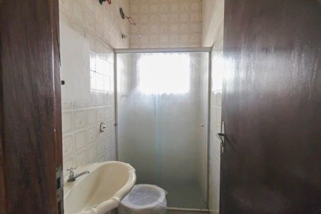 Casa à venda com 111m², 3 quartos e 3 vagas Casa à venda com 111m², 3 quartos e 3 vagasBanheiro