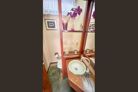 Apartamento à venda com 214m², 4 quartos e 2 vagasBanheiro