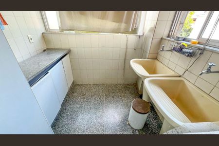 Apartamento à venda com 214m², 4 quartos e 2 vagasÁrea de Serviço