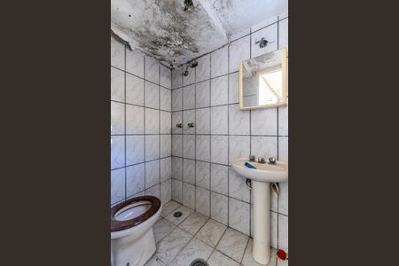 Casa à venda com 477m², 3 quartos e 4 vagasBanheiro de Serviço