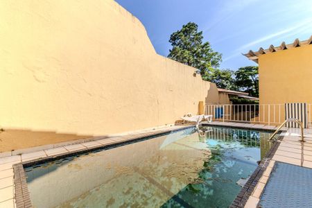 Casa à venda com 477m², 3 quartos e 4 vagasPiscina