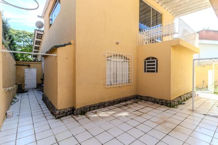 Casa à venda com 477m², 3 quartos e 4 vagasQuintal