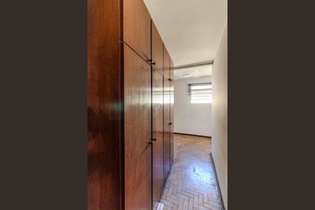 Casa à venda com 477m², 3 quartos e 4 vagasEdícula