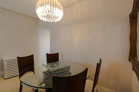 Apartamento para alugar com 66m², 2 quartos e 1 vagaSala
