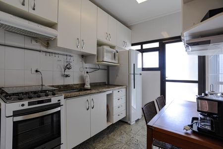 Apartamento para alugar com 66m², 2 quartos e 1 vagaCozinha