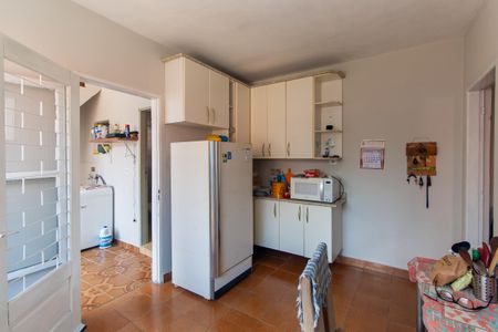 Casa à venda com 150m², 3 quartos e 2 vagas Casa à venda com 150m², 3 quartos e 2 vagasCasa 2 - Cozinha