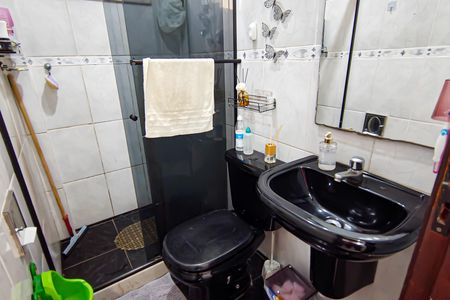 Casa de condomínio à venda com 60m², 2 quartos e 1 vaga Casa de condomínio à venda com 60m², 2 quartos e 1 vagaBanheiro