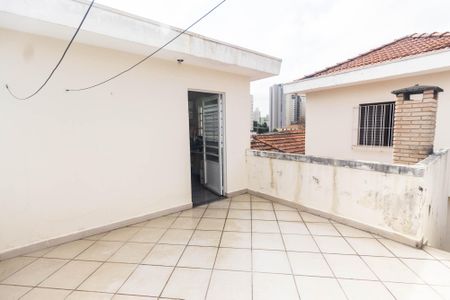 Casa à venda com 130m², 3 quartos e 2 vagas Casa à venda com 130m², 3 quartos e 2 vagasVaranda