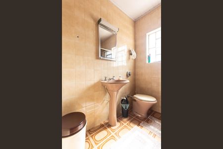 Casa à venda com 130m², 3 quartos e 2 vagas Casa à venda com 130m², 3 quartos e 2 vagasBanheiro