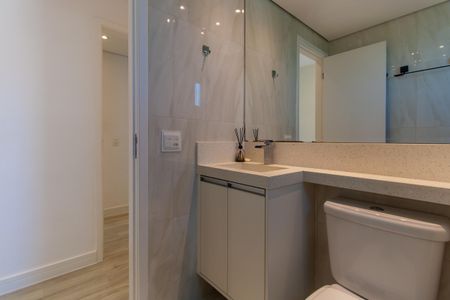 Apartamento à venda com 65m², 2 quartos e 1 vaga Apartamento à venda com 65m², 2 quartos e 1 vagaBanheiro da Suíte