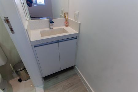 Apartamento à venda com 65m², 2 quartos e 1 vaga Apartamento à venda com 65m², 2 quartos e 1 vagaBanheiro 1