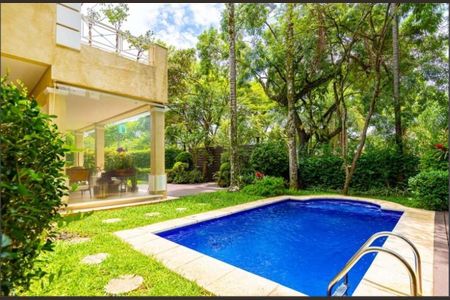 Casa de condomínio à venda com 502m², 4 quartos e 5 vagas