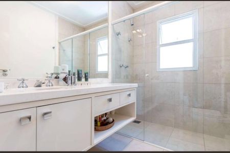 Casa de condomínio à venda com 502m², 4 quartos e 5 vagas