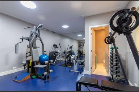 Casa de condomínio à venda com 502m², 4 quartos e 5 vagas