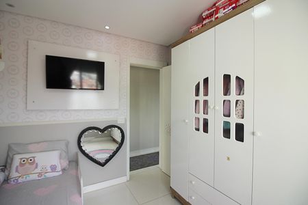 Apartamento à venda com 75m², 3 quartos e 2 vagasQuarto 2