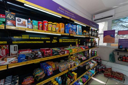 Apartamento à venda com 53m², 2 quartos e 1 vaga Apartamento à venda com 53m², 2 quartos e 1 vagaÁrea Comum - Minimercado