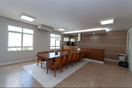 Apartamento à venda com 53m², 2 quartos e 1 vaga Apartamento à venda com 53m², 2 quartos e 1 vagaÁrea Comum - Salão de Festas Gourmet